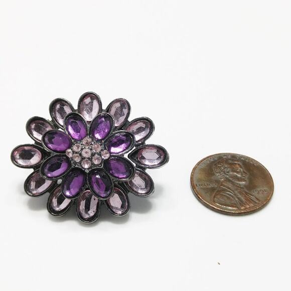 Purple & Lavender Flower Gun Metal Gray Stretch Ring, Size 7 - Picture 8 of 8